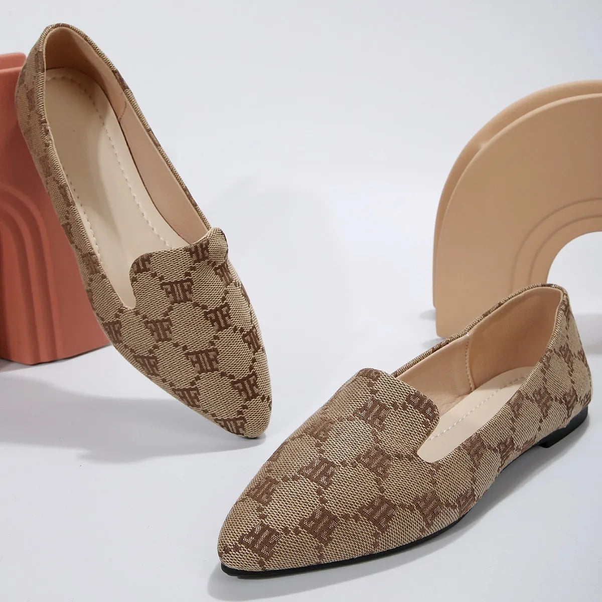 Chaussures plates à motifs pour femmes