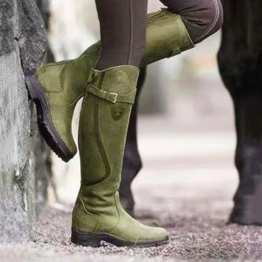 Bottes de soutien élégantes et détaillées