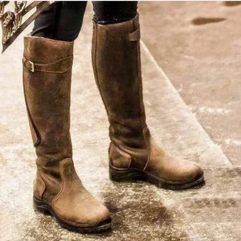 Bottes de soutien élégantes et détaillées